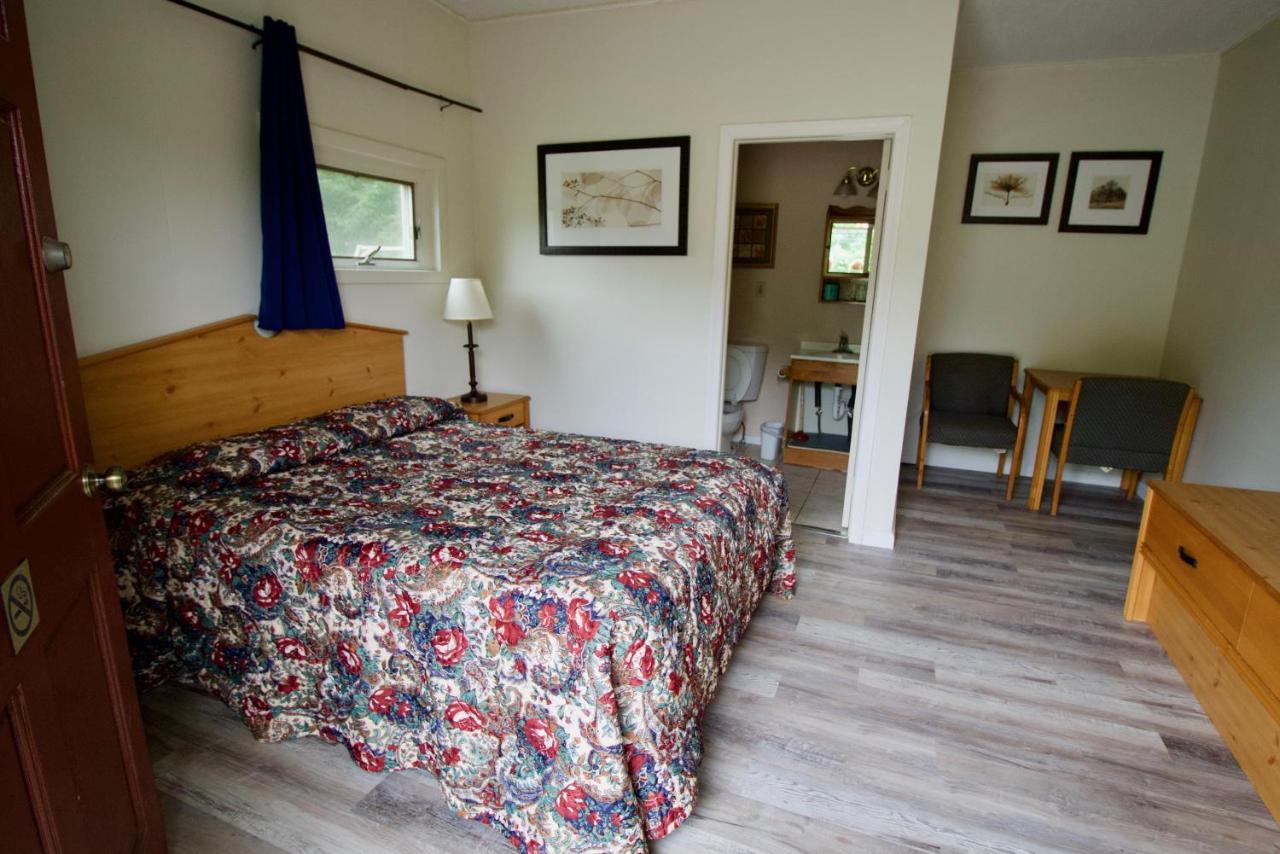 Oakdell Motel Waterford Ct ภายนอก รูปภาพ