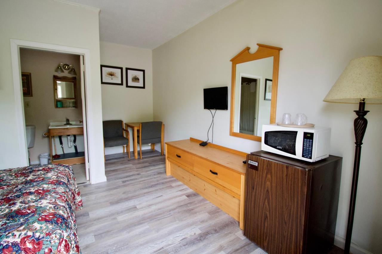 Oakdell Motel Waterford Ct ภายนอก รูปภาพ
