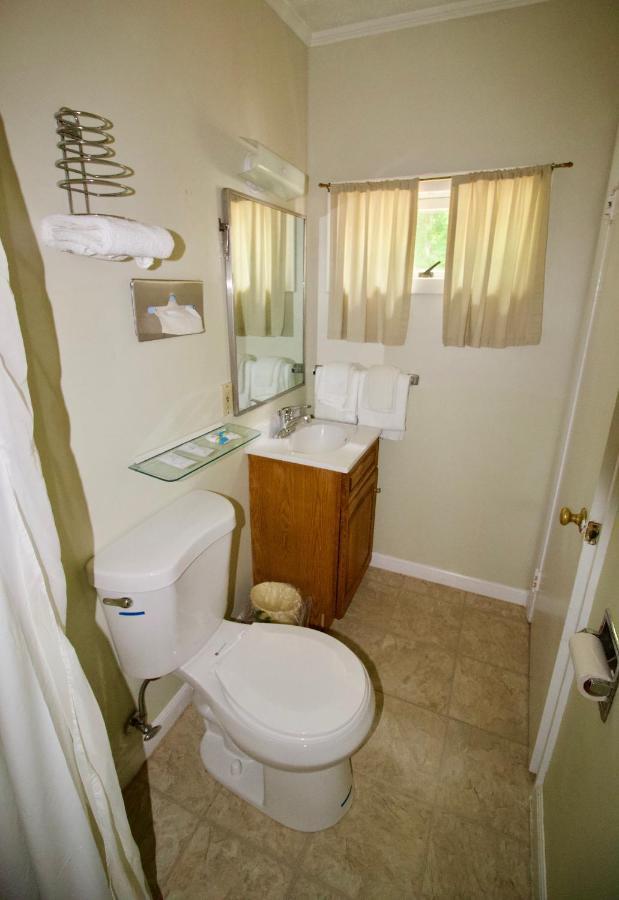 Oakdell Motel Waterford Ct ภายนอก รูปภาพ